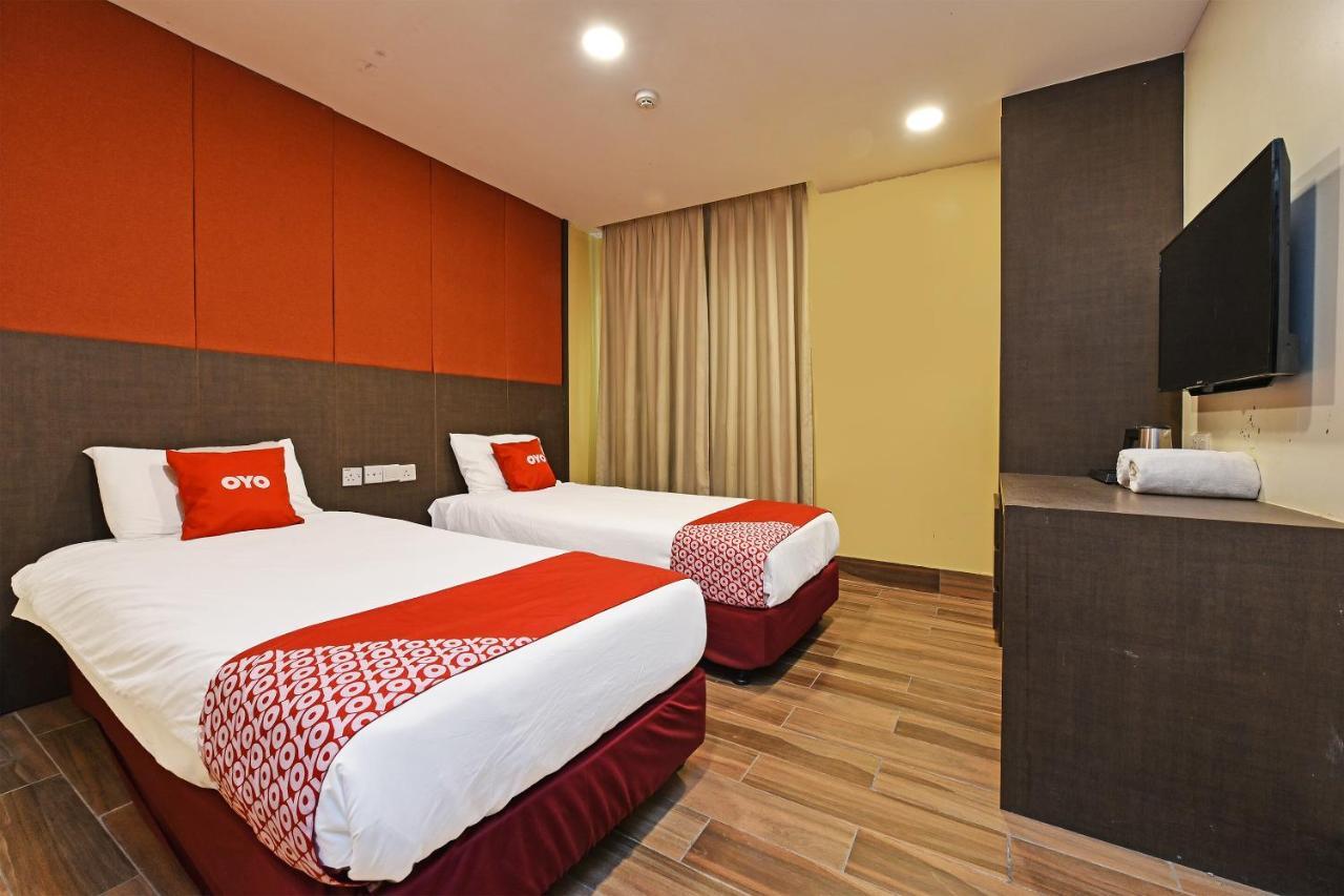 Capital O 90574 Glo 3* Kuala Lumpur