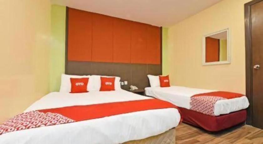 Hotel Capital O 90574 Glo 3*